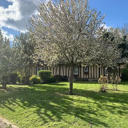Le Pressoir De Bigard - Chaumiere Normande - 8 Personnes 度假居 *