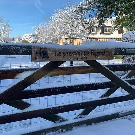 Prázdninový dům Le Pressoir De Bigard *