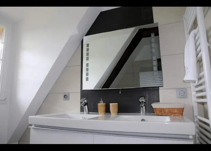 Le Pressoir De Bigard Holiday home *